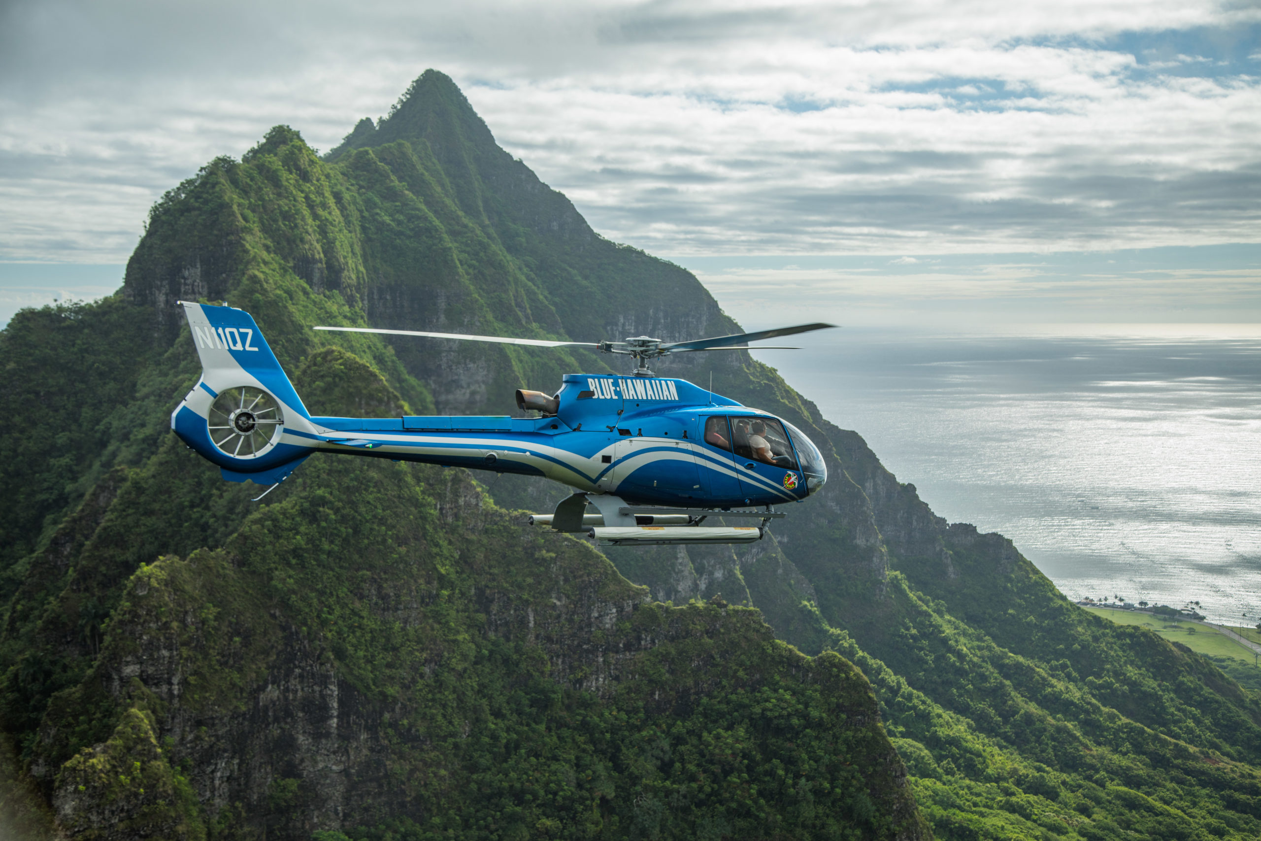 Blue Skies of Oahu Helicopter Tours